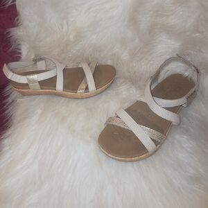 Sketchers Luxe Beige Strappy Cork Wedge Sandals Size 5.5